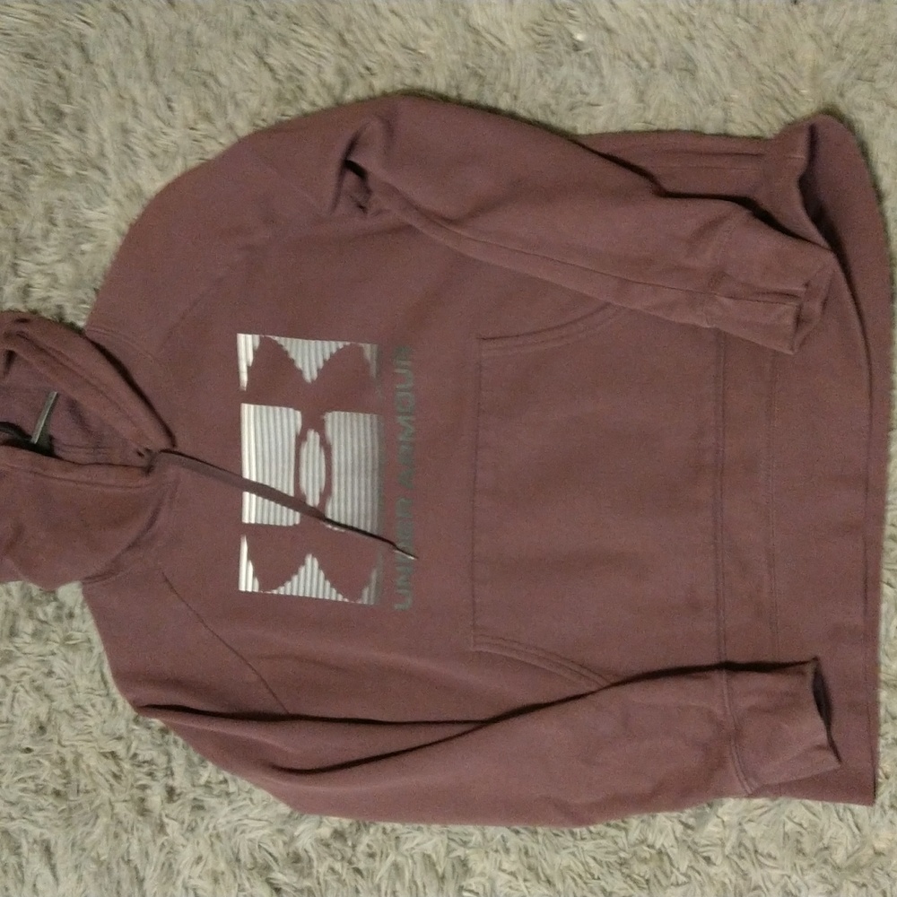 Under armour sweatshirt